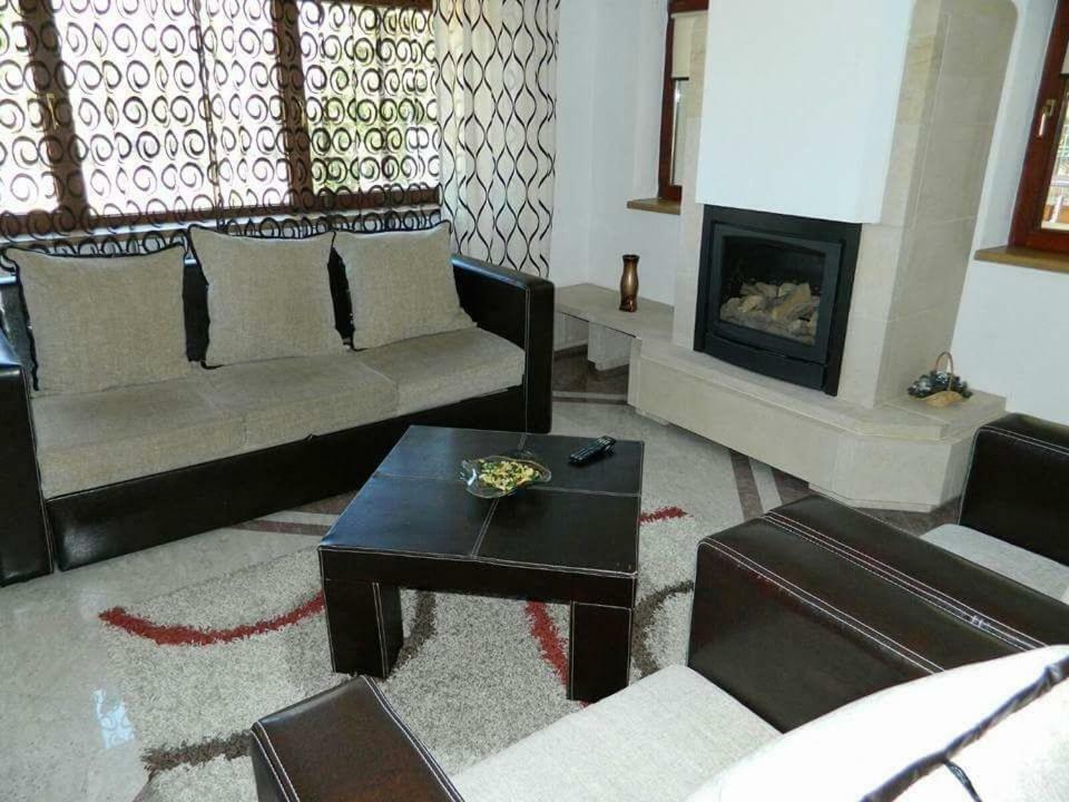 Casa Cristian Villa ซินายา ภายนอก รูปภาพ